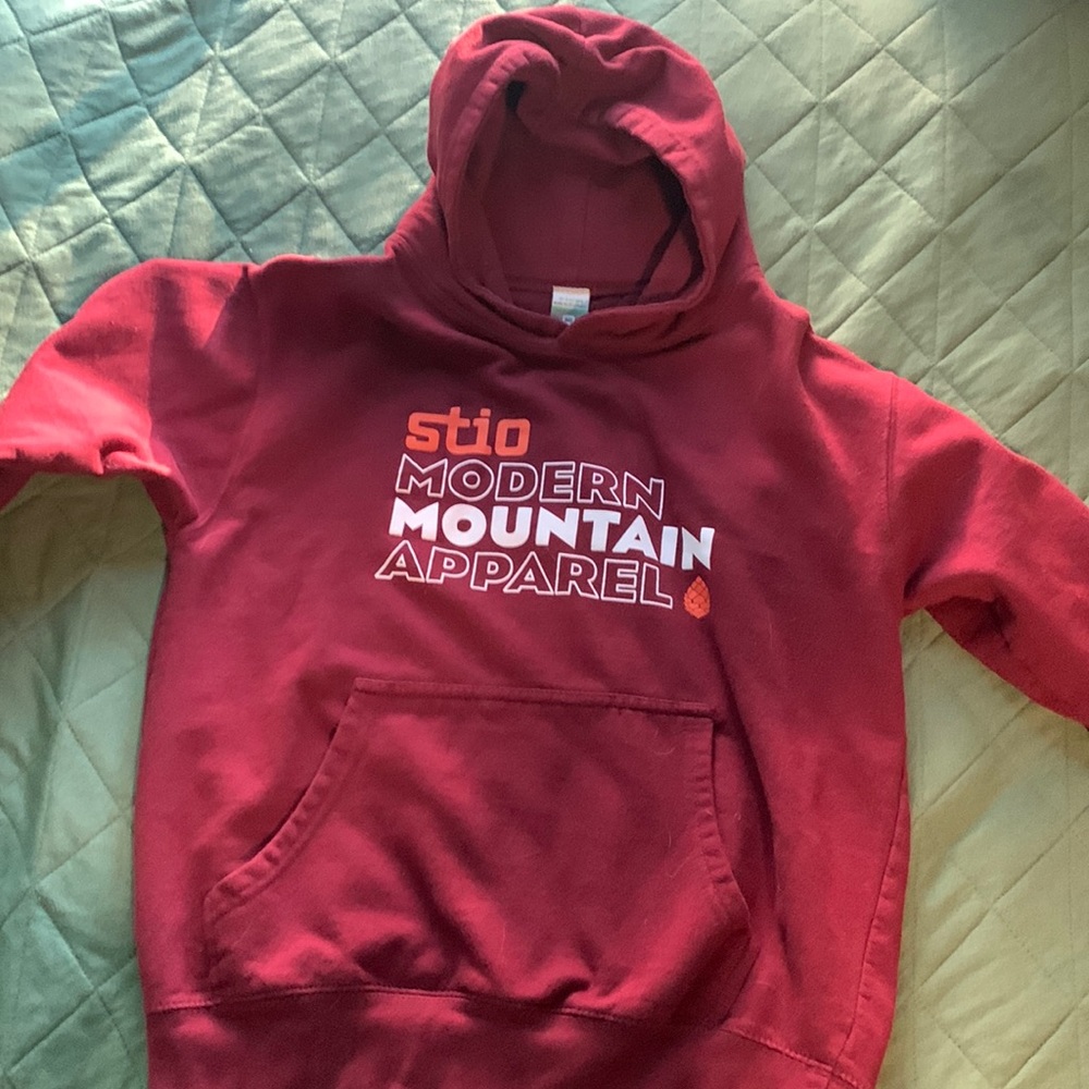 Stio Crimson Hoodie